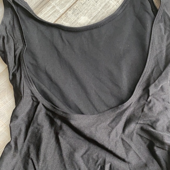 Squad Backless Bathing Suit - Picture 3 of 4